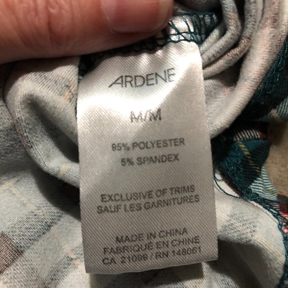 Size M plaid, button up, super soft hoodie by Ardene - Picture 7 of 7